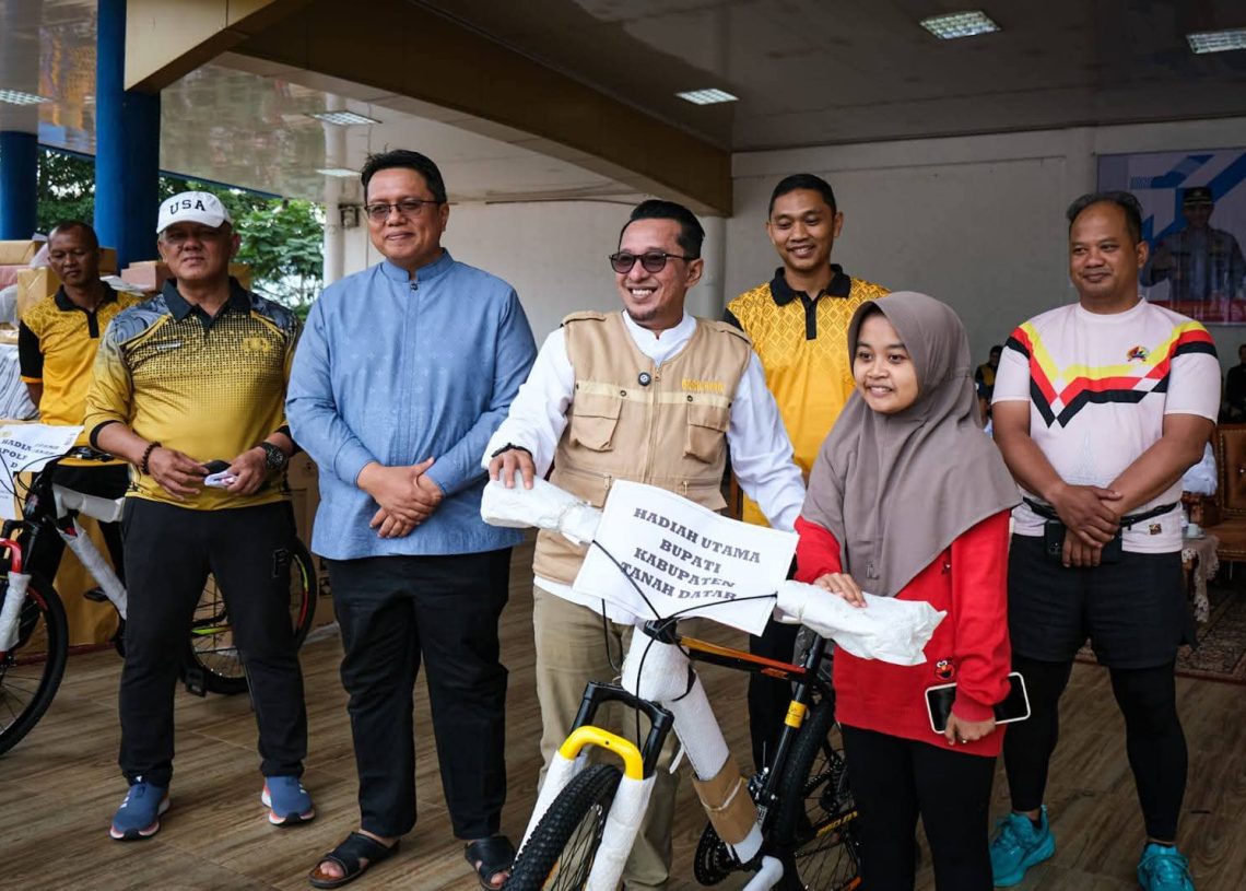 Polres Tanah Datar Gelar Olah Raga Bersama, saat Peringatan Hari Bayangkara ke 79