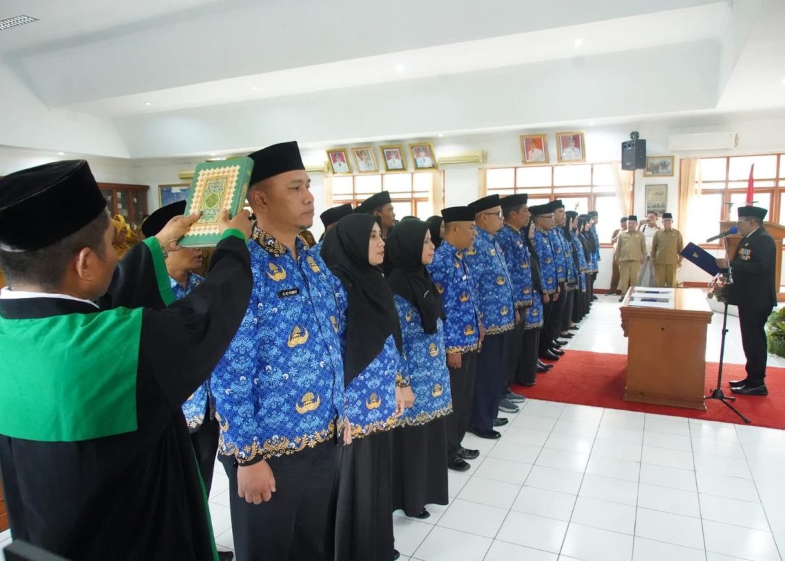37 Pejabat Manajerial Dilantik Bupati Tanah Datar