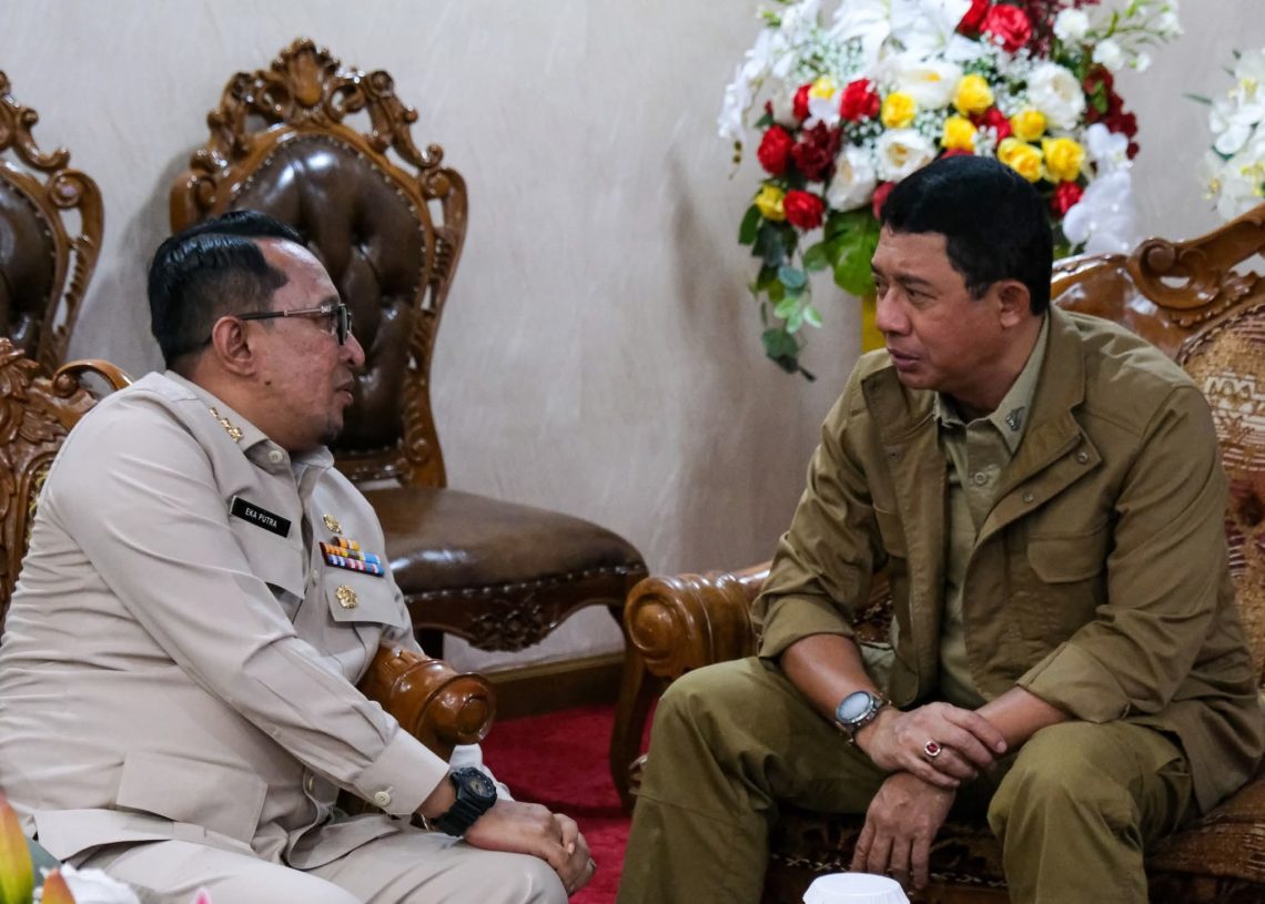 Bertemu Kepala BNPB, Bupati Tanah Datar Bahas Masalah Pembangunan Rumah Relokasi Mandiri