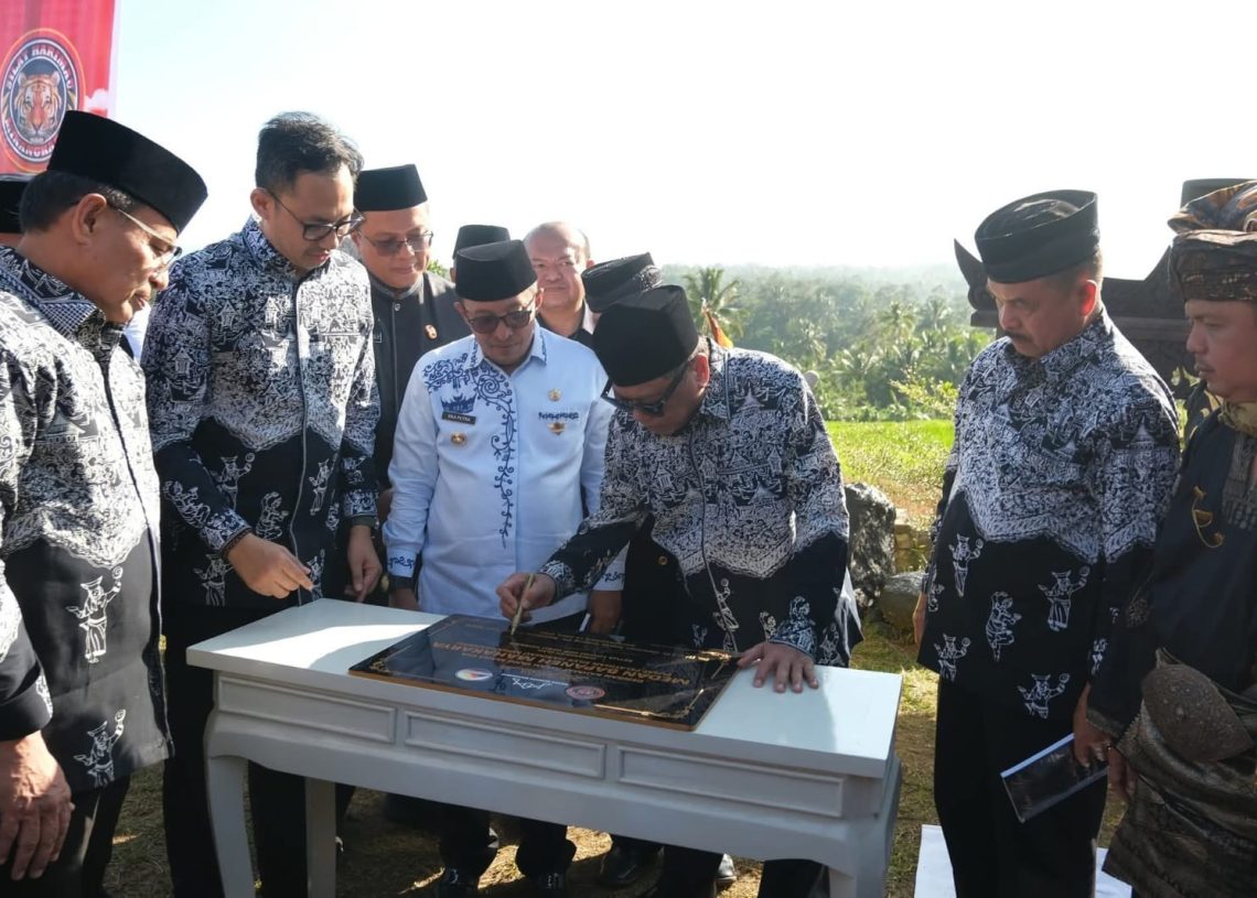 Bupati Apresiasi Festival Pandeka Batagak Kapalo Koto, Dinilai Sejalan Progul Pemkab Tanah Datar