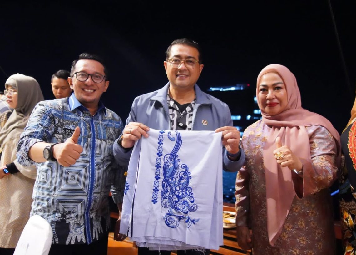 Bupati Eka Putra : Pemanfaatan Digital Berdampak Pada Pengembangan E-Kraf