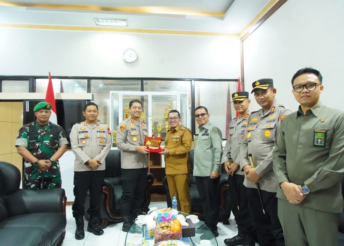 Diskusi Penanganan Masalah Hukum, Bupati dan Rombongan Sambangi Polrestabes Makassar