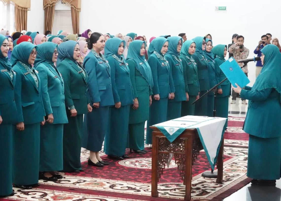 Dilantik Ketua TP PKK Provinsi, Lise Eka Putra Kembali Jabat Ketua TP PKK Tanah Datar