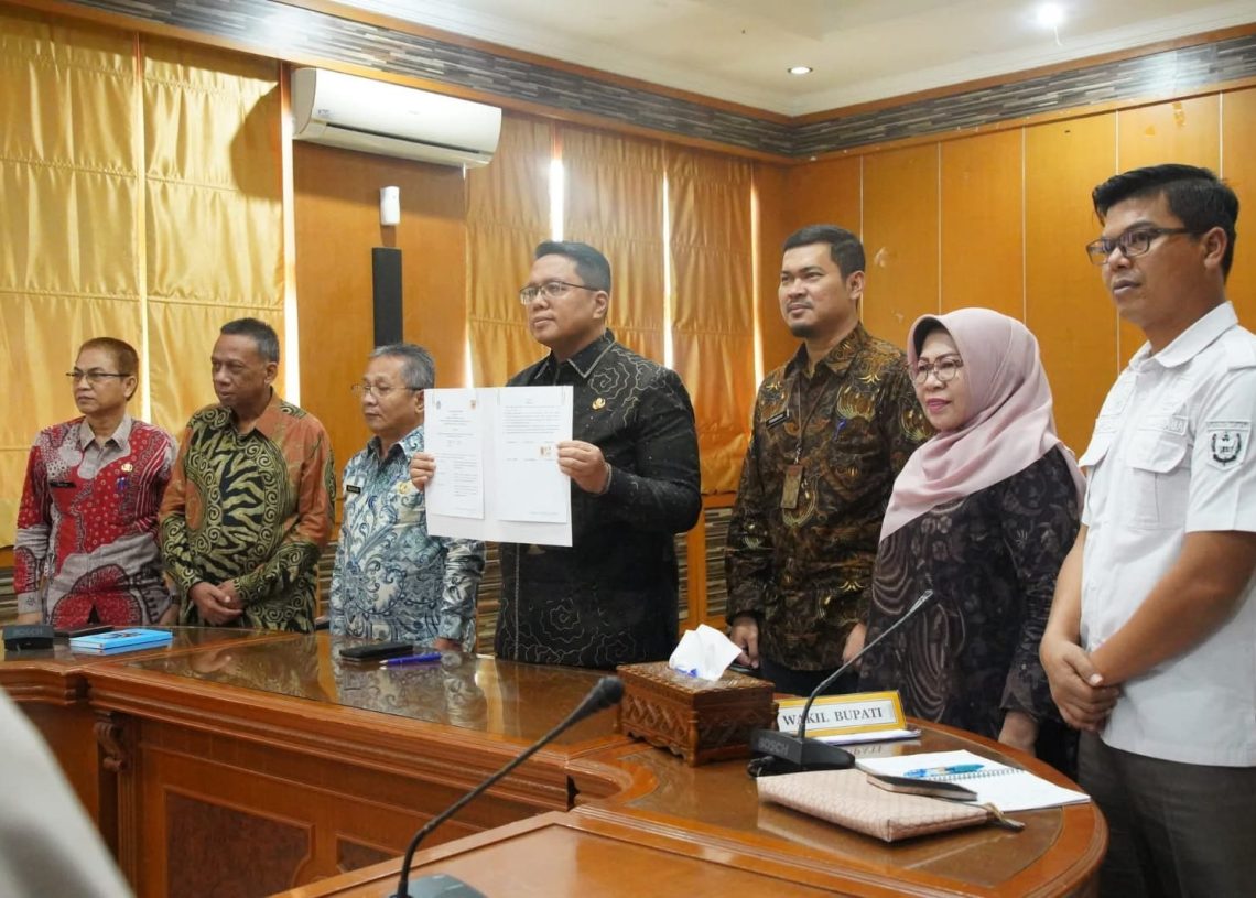 Optimalisasi Pungutan Pajak Pusat dan Daerah, Pemkab Tanah Datar Tandatangani PKS