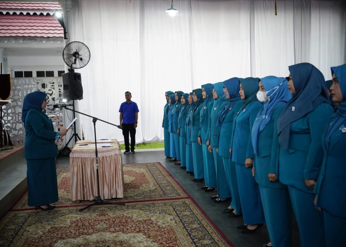 Pengurus TP PKK dan TP Posyandu Tanah Datar 2025-2030 Resmi Dilantik