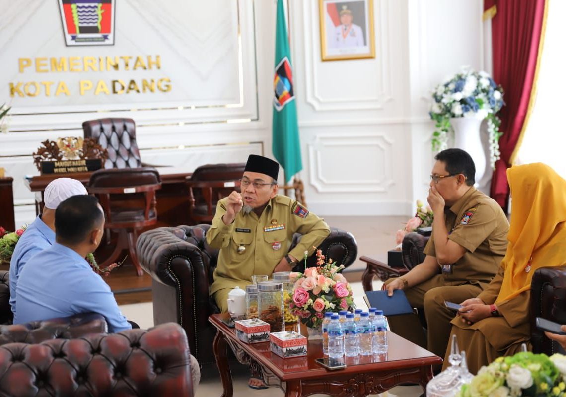 Audiensi Dewan Pendidikan Sumbar, Wawako Padang Bahas Tantangan dan Solusi Pendidikan