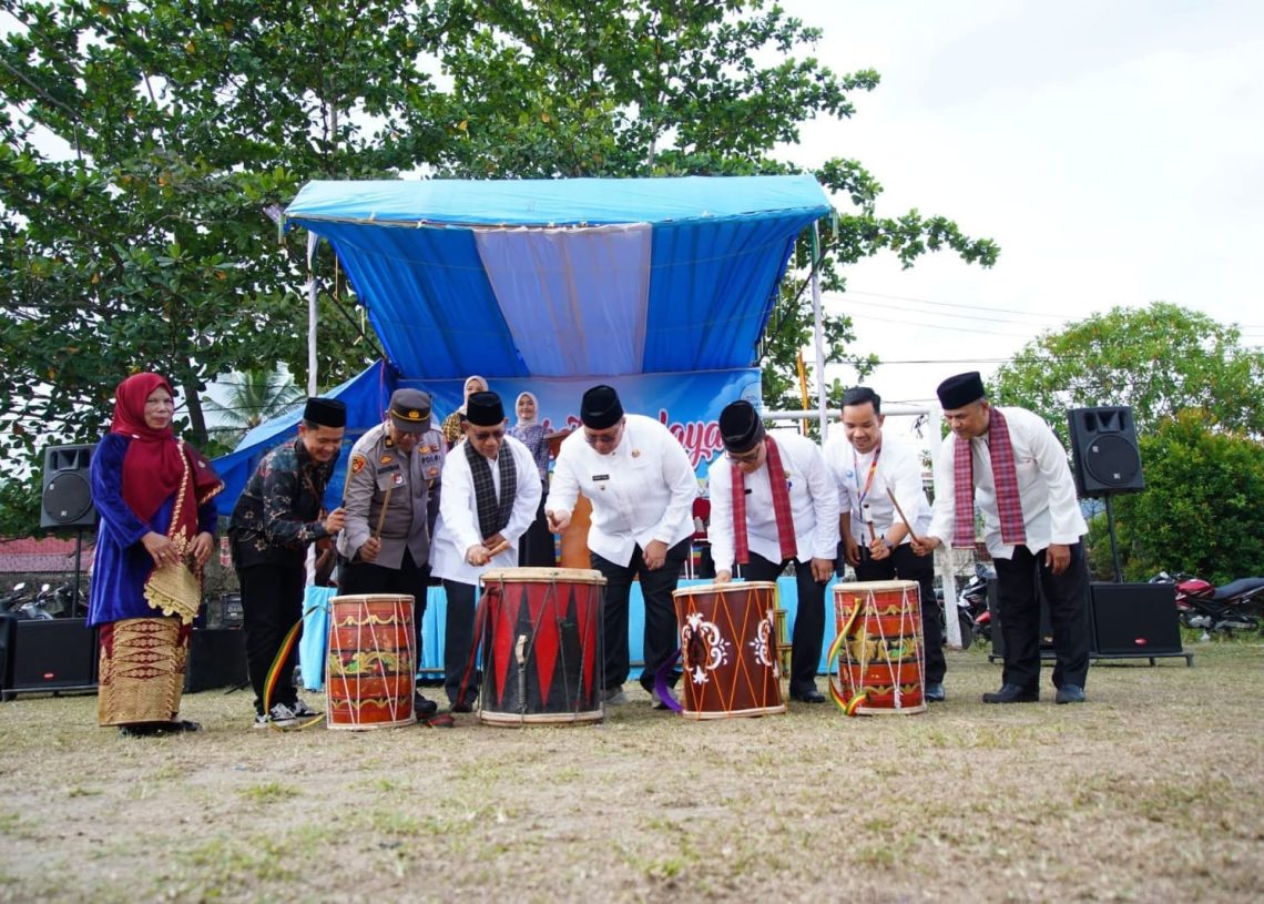 Festival Semarak Budaya Tuan Kadhi Dibuka Wabup Tanah Datar