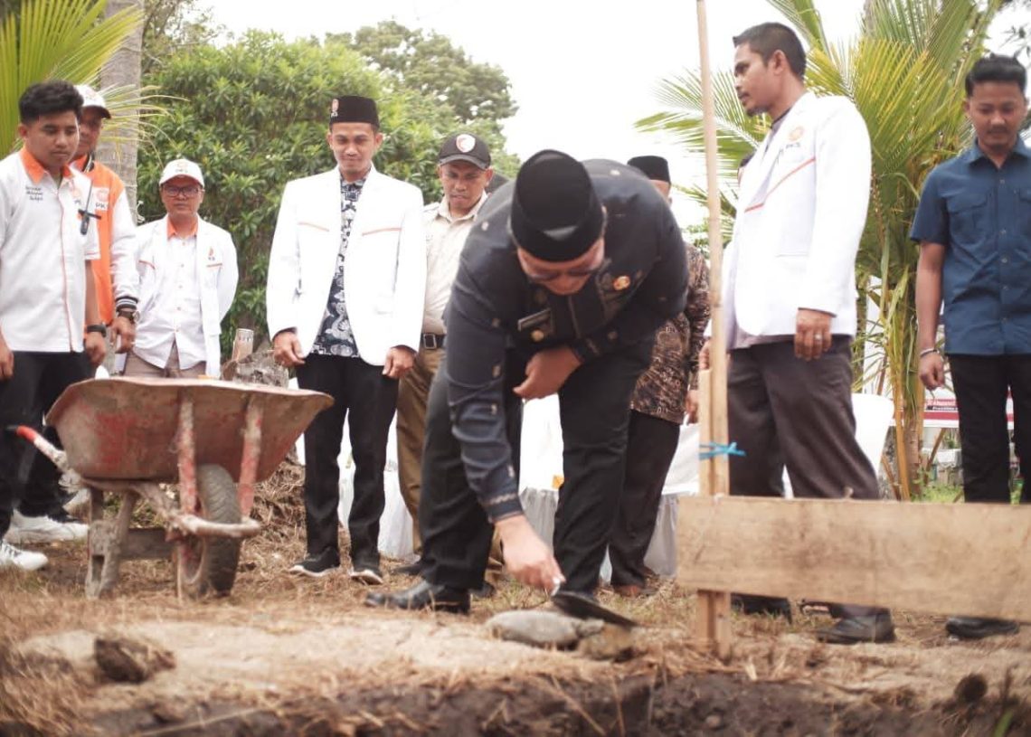 Wabup Letakan Batu Pertama Pembangunan Kantor Baru DPTD PKS Tanah Datar