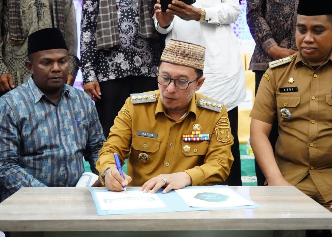 Meriahkan Hut RI ke-80 Kurenah Bungo Tanjung, Mushaf Alquran Satu Orang Satu Halaman