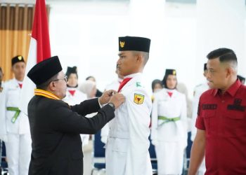 63 Orang Paskibraka Tanah Datar Dikukuhkan Bupati Tanah Datar