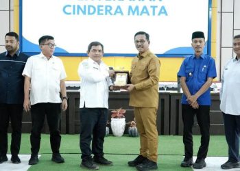 Dilalui Patahan Semangka, Bupati Khairunas Buka Sekolah Lapang BMKG