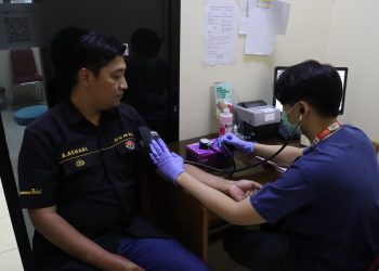 Humas Polres Metro Jakarta Barat Gelar Donor Darah Sambut HUT Humas Polri ke-74 tahun 2025 