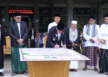 Pemko Payakumbuh Bersama Kemenag Peringati Hari Santri Nasional Tahun 2025