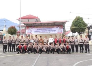 Wali Kota Beri Penghargaan Personel Polresta Bukittinggi