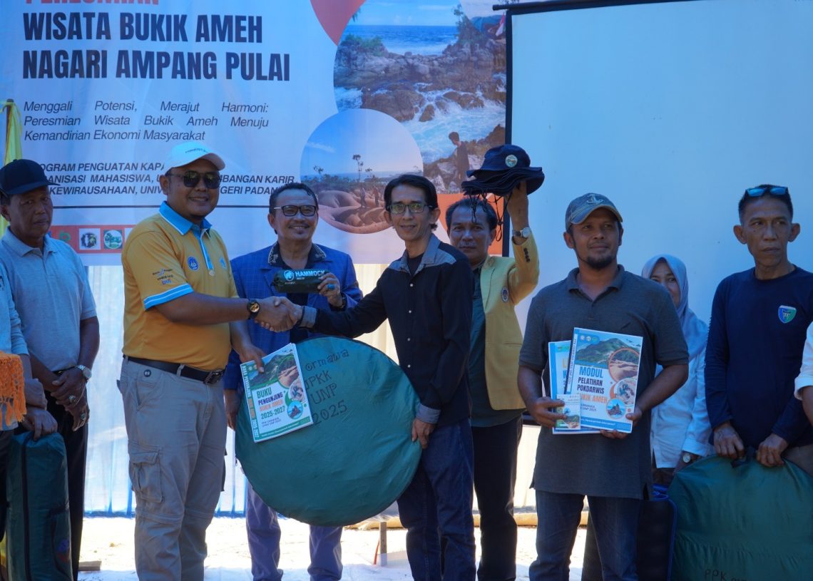 UPKK UNP Hadirkan Wisata Bukik Ameh: Kolaborasi Mahasiswa dan Pemerintah Bangun Ekowisata Cerdas di Pesisir Selatan