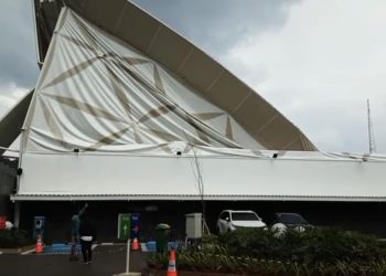 Atap Lapangan Padel Anwa Meruya Roboh saat Turnamen, Publik Soroti Lemahnya Pengawasan Bangunan di Jakarta Barat