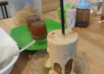 Sensasi Teh Talua Aladin Simpang Purus 5 Kota Padang