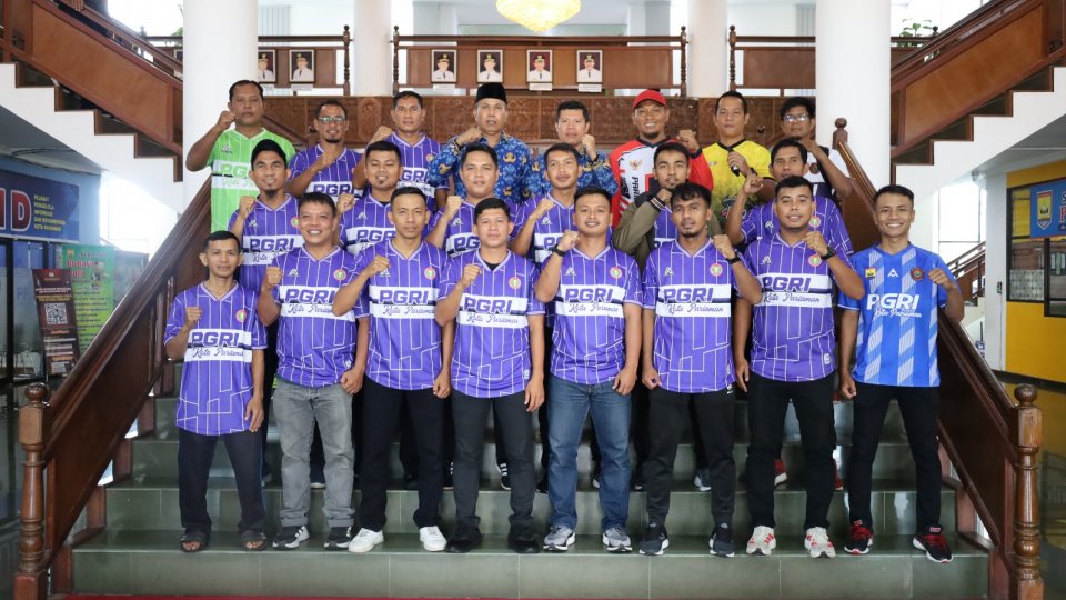 Tim Sepak Bola PGRI Kota Pariaman Berlaga pada PGRI Cup di Kabupaten Solok