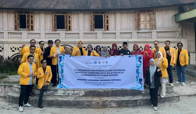 Transformasi Pengelolaan Homestay di Kampung Adat Balai Kaliki Melalui Standardisasi dan Digitalisasi Keuangan oleh Tim UNP