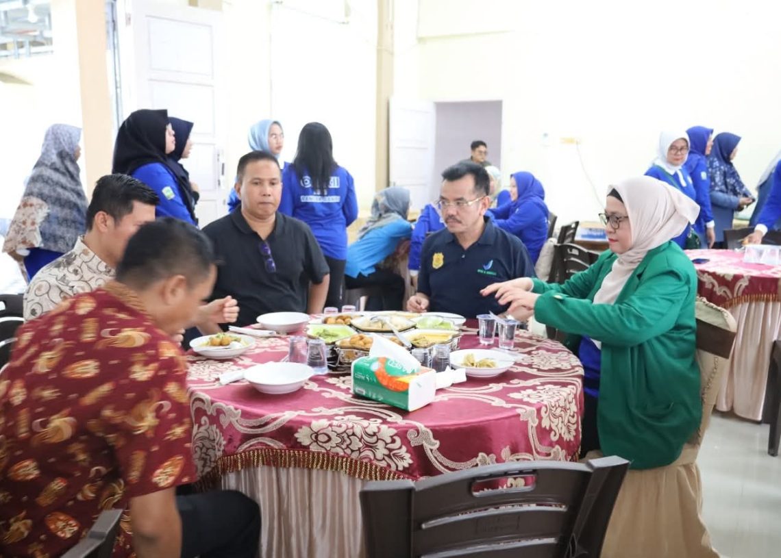 Tim Farmasi se-Indonesia Lakukan Pengabdian Masyarakat di Desa Talago Sariak