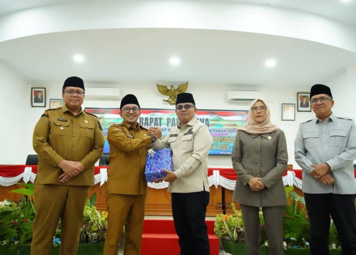 Nota Penjelasan Terhadap Ranperda APBD 2026 Disampaikan Bupati Tanah Datar