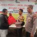 Polsek Cengkareng Gelar Jum’at Peduli, Ojol Bojong Indah Terima Bantuan Sosial