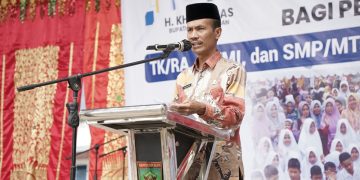Dorong Partisipasi Pendidikan, Pemkab Solsel Gelontorkan Rp 3,3 Miliar untuk 21 Ribu Seragam