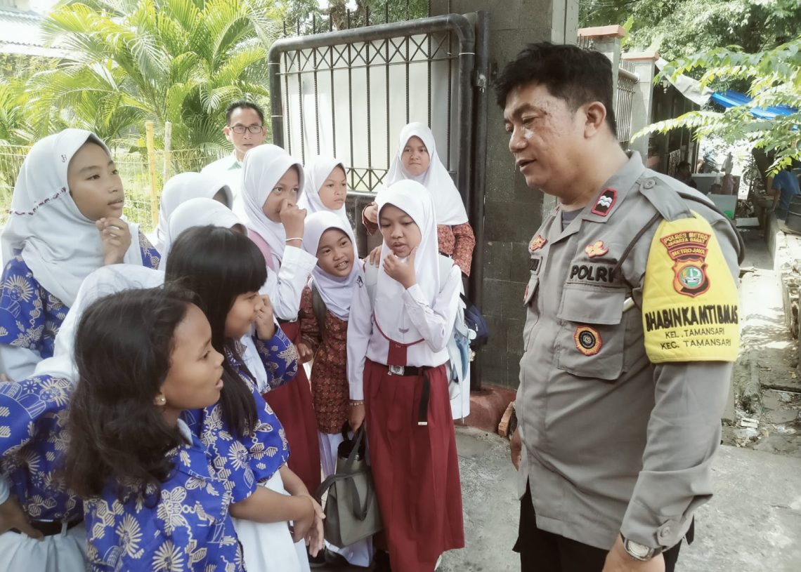 Polri Hadir di Sekolah, Bhabinkamtibmas Taman Sari Sosialisasikan Pencegahan Penculikan Anak