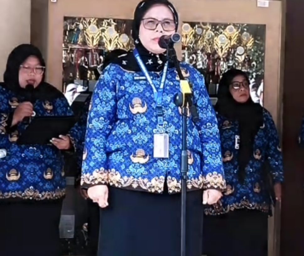 Kepsek SDN 05 Pagi Cengkareng Barat Ajak Siswa Teladani Semangat Pahlawan