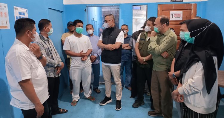 Pastikan Makanan Aman dan Berkualitas untuk Anak Sekolah, Bupati Pasaman Sidak Dapur MBG