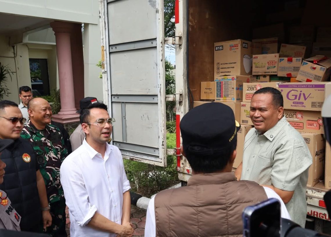Bantuan Mengalir ke Pariaman, Raffi Ahmad Dukung Pemulihan Warga Terdampak Banjir