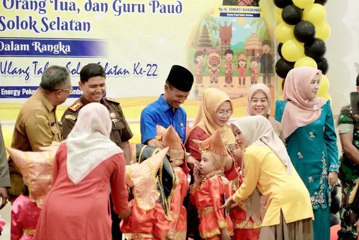 Rayakan HUT Solsel ke-22, Ratusan Anak PAUD Tampilkan Teatrikal Pendidikan Karakter