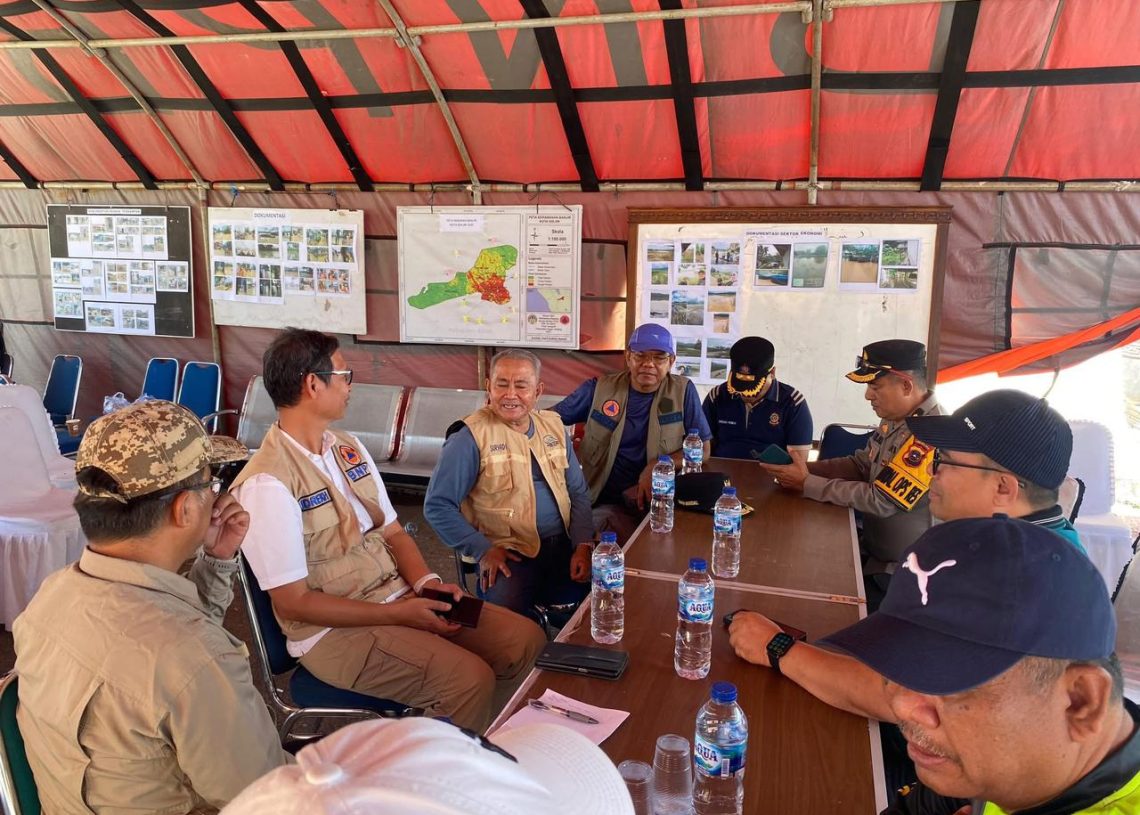 BNPB Pastikan Logistik Tepat Sasaran, Tinjau Pemetaan Banjir di Kota Solok