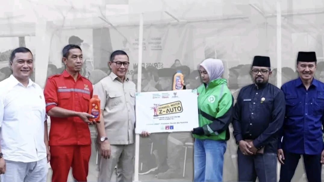 Baznas Bukittinggi Fasilitasi Service dan Ganti Oli Gratis untuk 200 Driver Ojek Online