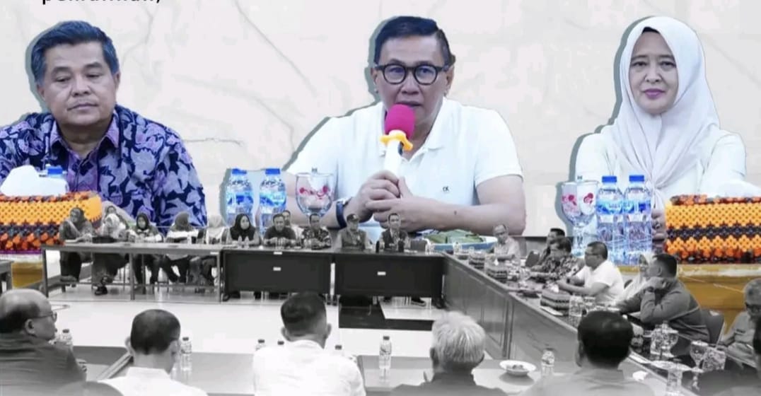 Wujud Solidaritas, Wako Ramlan Temui Bupati Agam Usai Salurkan Bantuan ke Palembayan