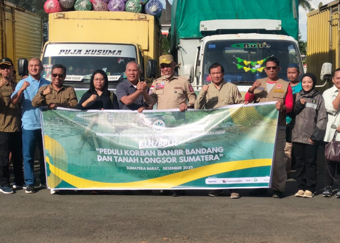 KLHK Bawa 23 Ton Bantuan ke Sumbar, 10 Armada Dikerahkan ke Daerah Terdampak