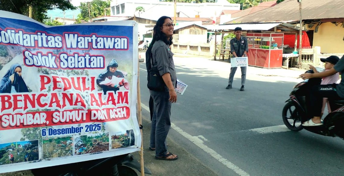 Solidaritas Wartawan Solsel Turun ke Jalan, Galang Dana Peduli Bencana