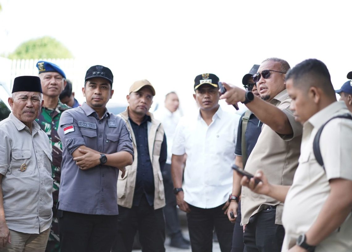 Pemko Solok Distribusikan Bantuan Andre Rosiade untuk Warga Terdampak Banjir