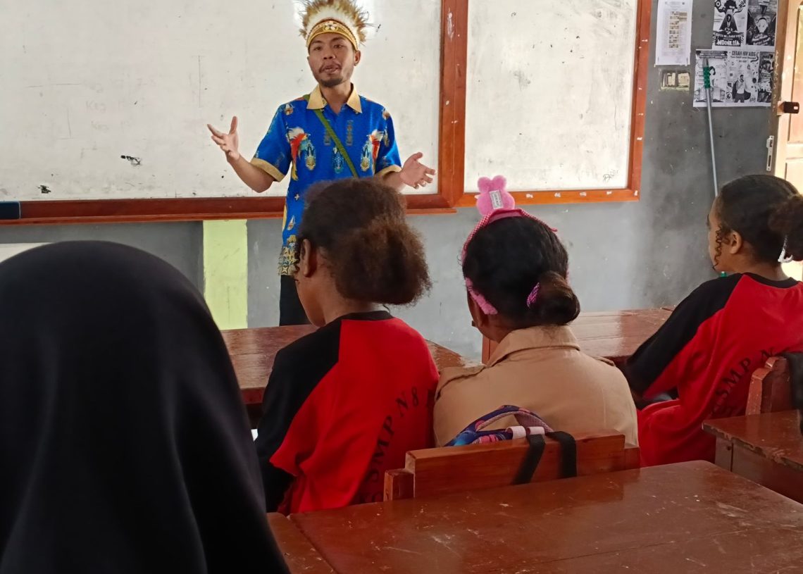StandWithTeachers: Mengapresiasi Peran, Menguatkan Mimpi Guru Indonesia