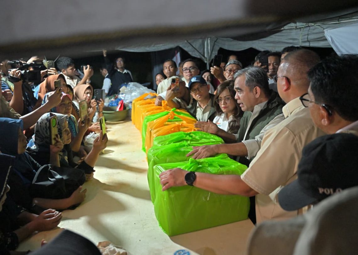 Wagub Sumbar Dampingi Ketua MPR RI Tinjau Korban Banjir di Kecamatan Nanggalo, Kota Padang