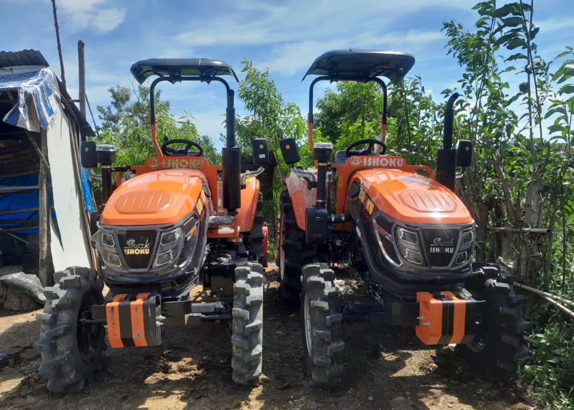 Modernisasi Pertanian di Pessel, Brigade Pangan SAIYO Terima Bantuan Traktor