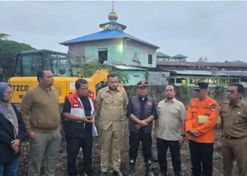 Pastikan Huntara Layak Huni, Muharlion Turun Langsung Tinjau Lokasi Pascabencana
