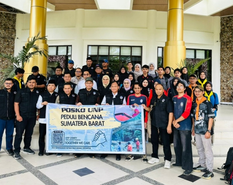 UNP Dirikan Posko UNP Peduli Bencana di Tanjung Raya Agam, Rektor Berangkatkan Tim Relawan