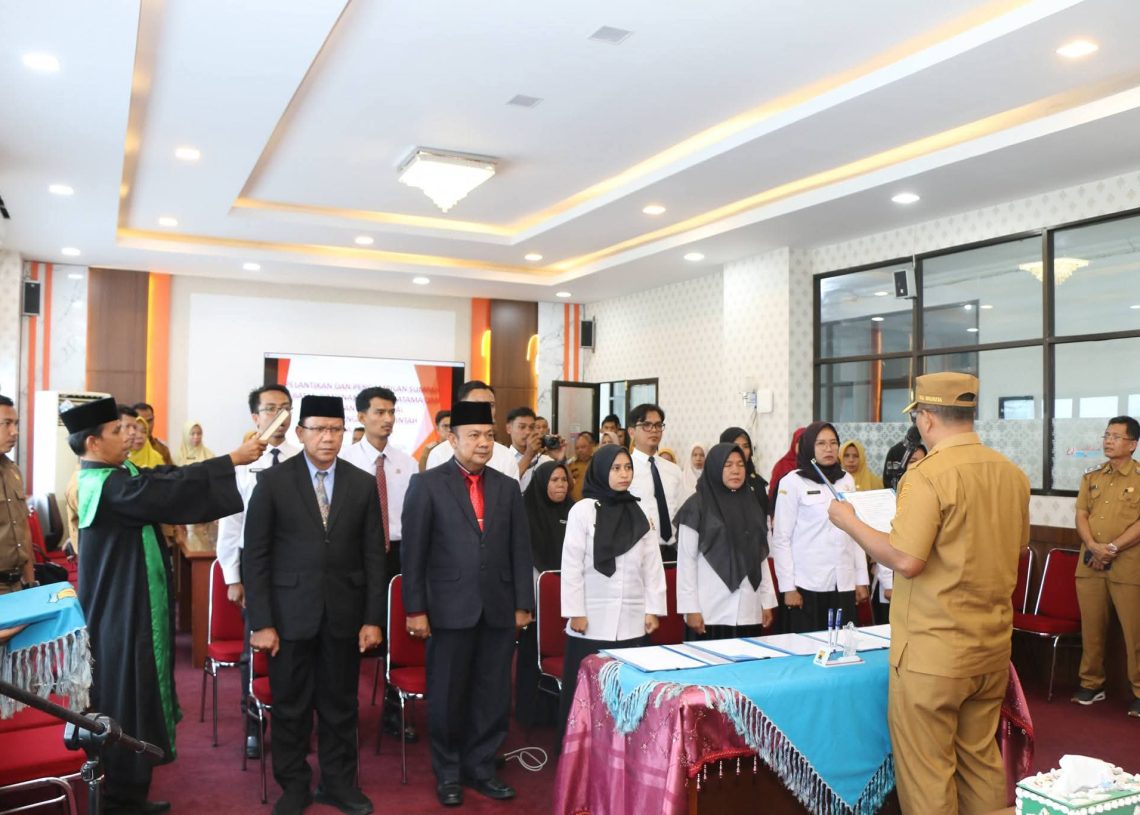 Wawako Pariaman Lantik Pejabat Eselon II dan Fungsional