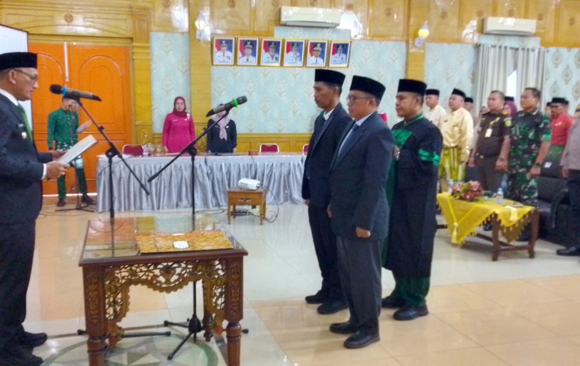 Bupati Sarolangun Lantik Direksi dan Komisaris Perseroda Serumpun Pseko, Jujur Jadi Kunci Utama