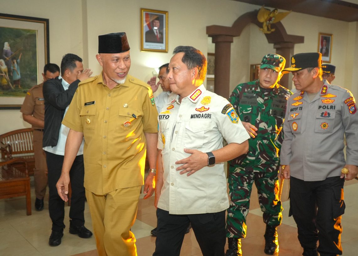 Hadiri Rakor R3P, Gubernur Sumbar Sambut Mendagri Tito Karnavian di BIM Padang Pariaman