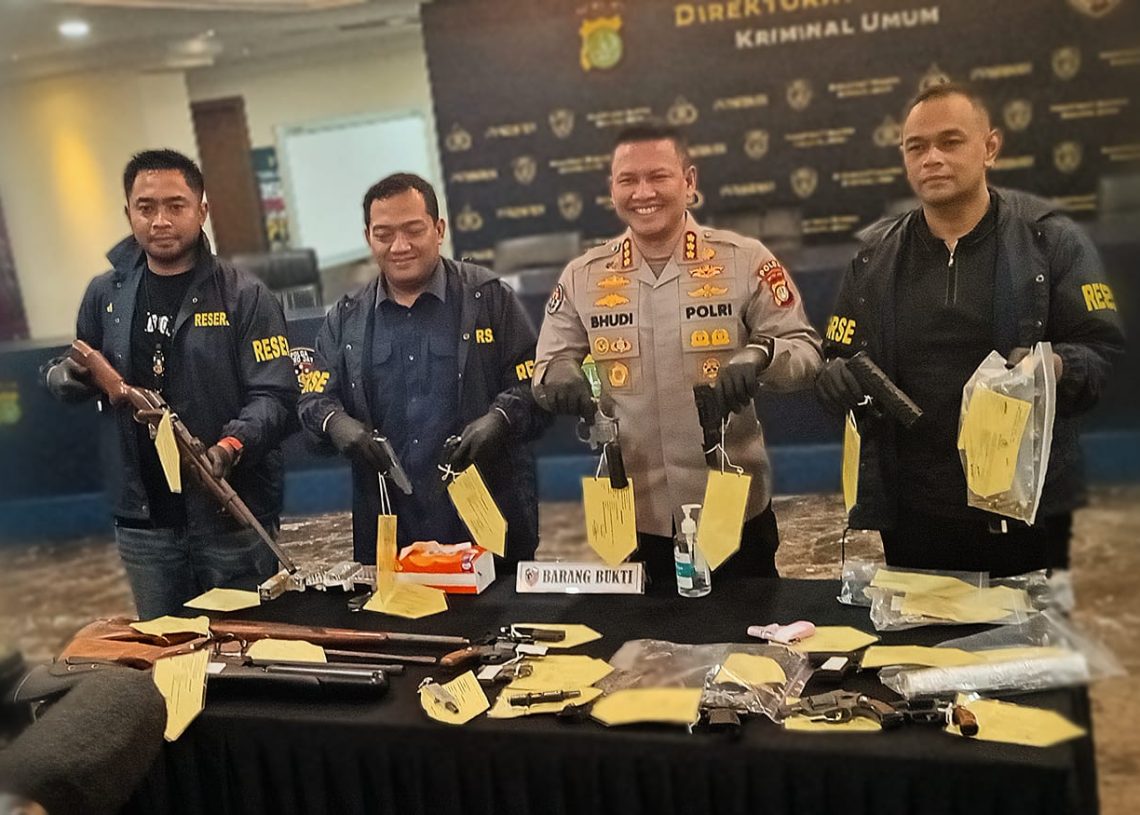 Polda Metro Jaya Bongkar Pabrik Senjata Api Ilegal Rumahan, Jaringan Lintas Jakarta – Jawa Barat Terungkap