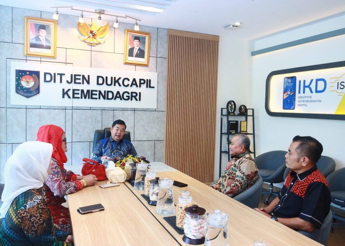 Pastikan Layanan Dukcapil Tetap Optimal, Wawako Solok Audiensi dengan Kemendagri