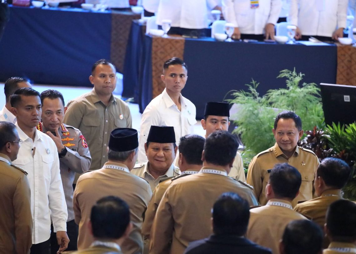 Wako Yota Balad Ikuti Rakornas Bersama Presiden RI Prabowo Subianto
