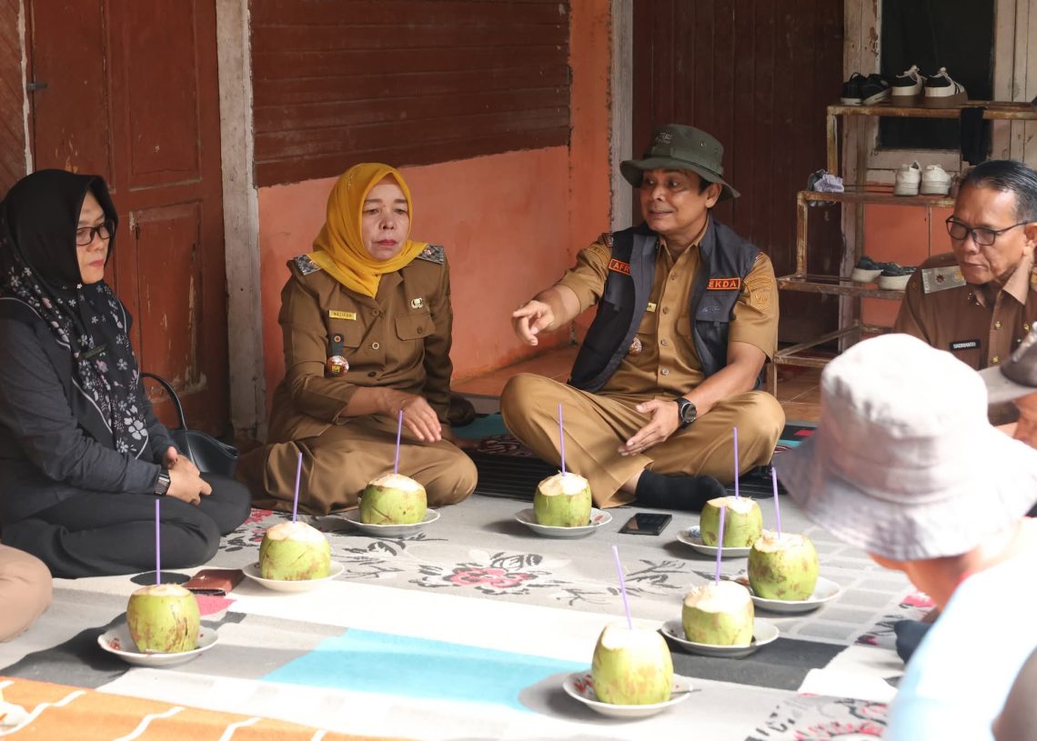 Antisipasi Gagal Panen, Pemko Pariaman Lakukan Penyemprotan Wereng